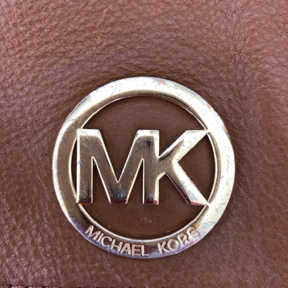 MICHAEL KORS Fulton Small Brown Gold Chain Shoulder Flap Bag - Picture 12 of 16